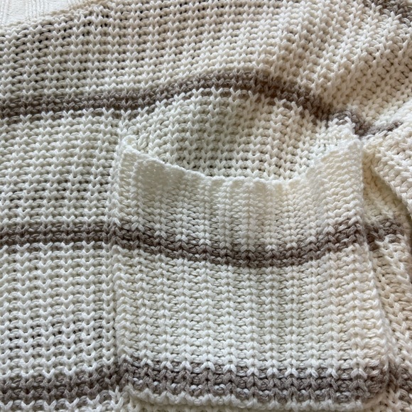 american eagle sweater - Picture 2 of 4